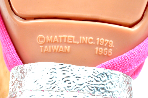 Ancienne poupée BARBIE Mattel.Inc 1979 Taïwan 1966 pour collection - Picture 7 of 7