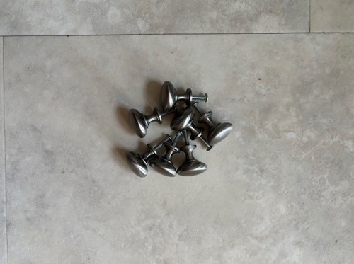 1-3/16" Rund x 1-1/8" Höhe Knopf Satin Nickel - Bild 2 von 2