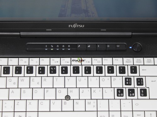 LIFEBOOK FUJITSU S782 14" CORE i5 2,50 GHz RAM 4 GB SSD 128 GB WINDOWS 11 PRO - Foto 10 di 20