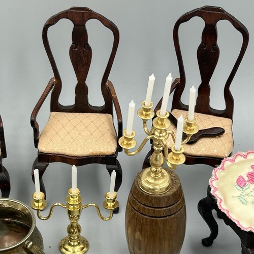 Small Lot Of Dolls House 1:12 Good Bad & Ugly, Up cycle Some Spares Or Repairs - Picture 8 of 10