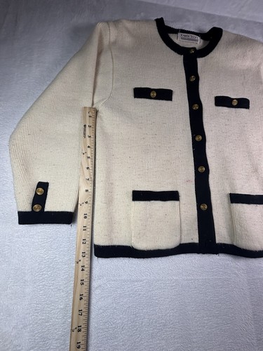 Cardigan maglione vintage Karen Scott bianco oro con bottoni e tasche grande - Foto 5 di 7