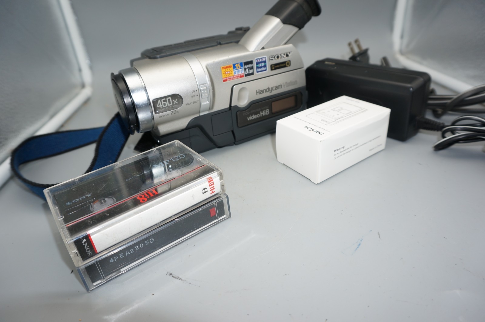 Sony Handycam CCD-TRV308 NTSC Hi8 Camcorder w/Nightshot TESTED WORKING ✅