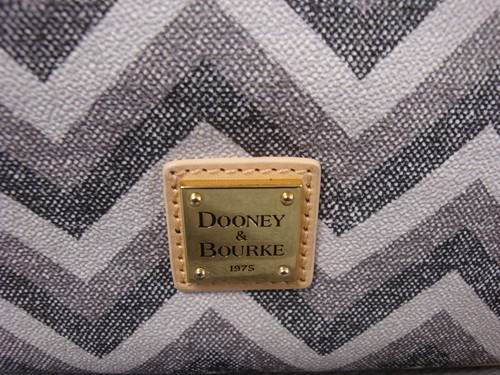 Dooney & Bourke Chevron kleine Freizeit Shopper Tasche ~ schwarz ~ Neu mit Etikett!!! - Bild 5 von 8