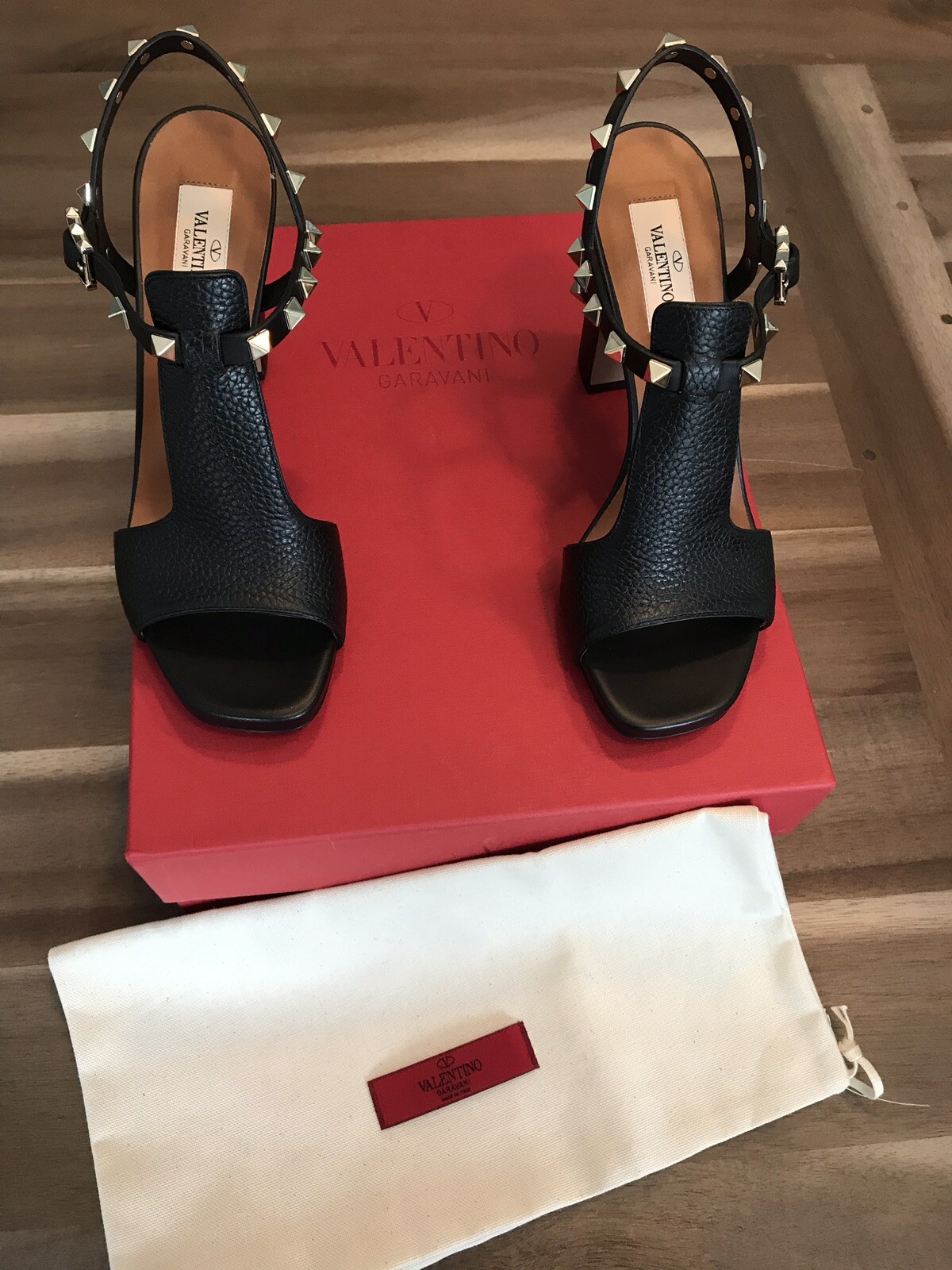 Valentino Rockstud Black Leather T Ankle Strap Platform Sandal Size Size Size 36.5 d6a2ef Valentino Rockstud Black Leather T Ankle Strap Platform Sandal Size Size Size 36.5 d6a2ef