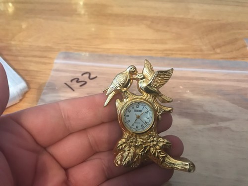 Miniature Quartz clocks and other makes. Over 100 clocks - Foto 260 di 470