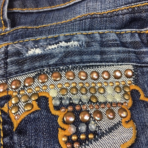 Antik Denim Womens Cutoff Distressed Jean Shorts Embellished Studded Sz 28 - Imagen 7 de 7