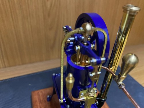 New Rider Ericsson Hot Air pumping Engine R01 Mode l Blue - Picture 13 of 17