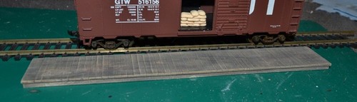 Produits MP Small passenger platform HO Scale, diorama ramp platform # H035 - Picture 4 of 4
