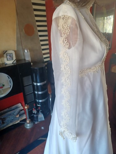 True Vtg Mid-century 1960s 1970s Wedding Gown Dress Empire Waist High Neck MOD - Picture 4 of 24