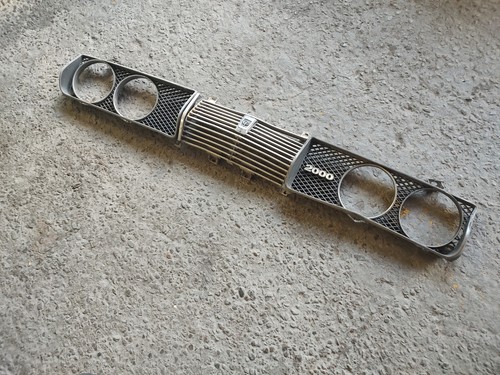 Toyota Corona Crown Mark II 2000 T80 RT73 Grille Grill 71 72 - Picture 3 of 12