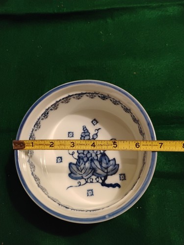 Vintage Round Souffle Casserole Dish, White With Blue Grapevines, 6-1/2" X 3"H - Picture 4 of 5
