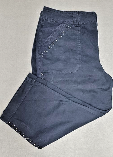Gloria Vanderbilt Women's Capri Pants Slimming Effect Pants Navy Blue Size 14 - Picture 8 of 8