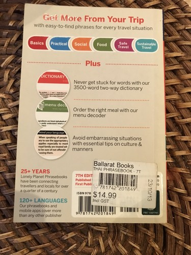 Lonely Planet Thai Phrase book And Dictionary 2012 - Picture 2 of 3