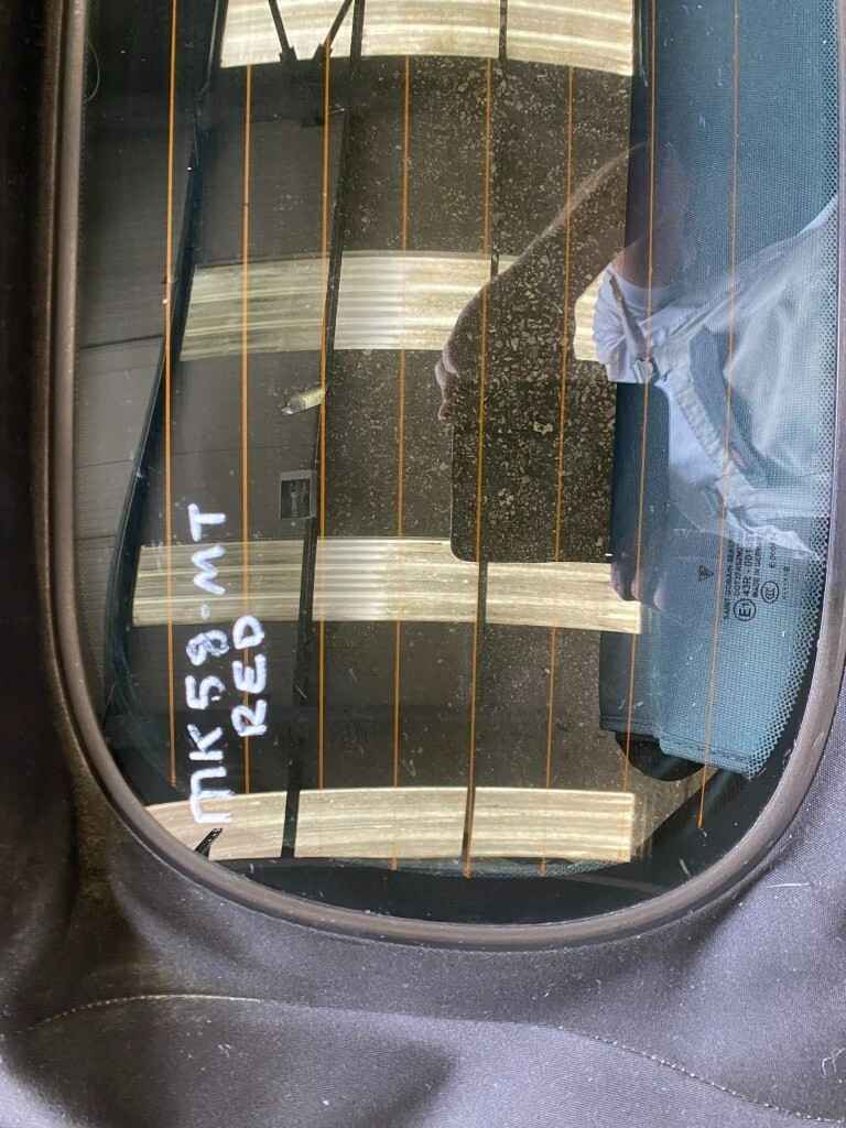 Foto 11 di 16