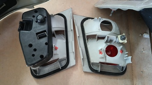 BMW E46 3er White Tail Lights Set OEM SALE - Picture 5 of 5
