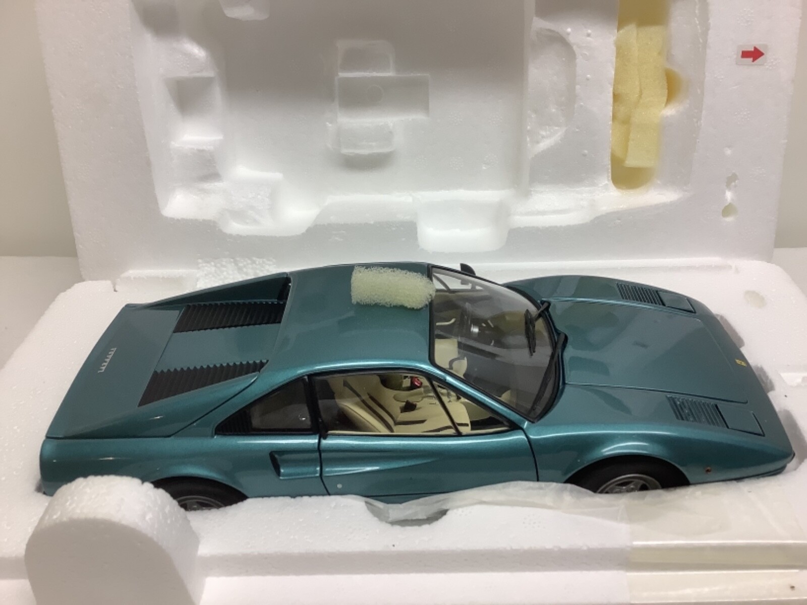 1/18 京商 Ferrari 308 GTB 難あり 1/18 京商 Ferrari 308 GTB 難あり 1/18 京商 Ferrari 308 GTB