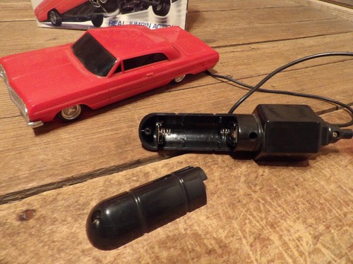 Vintage Lindberg HOPPING '64 IMPALA Lowrider Hopping Radio Control - PARTS! - Picture 11 of 12