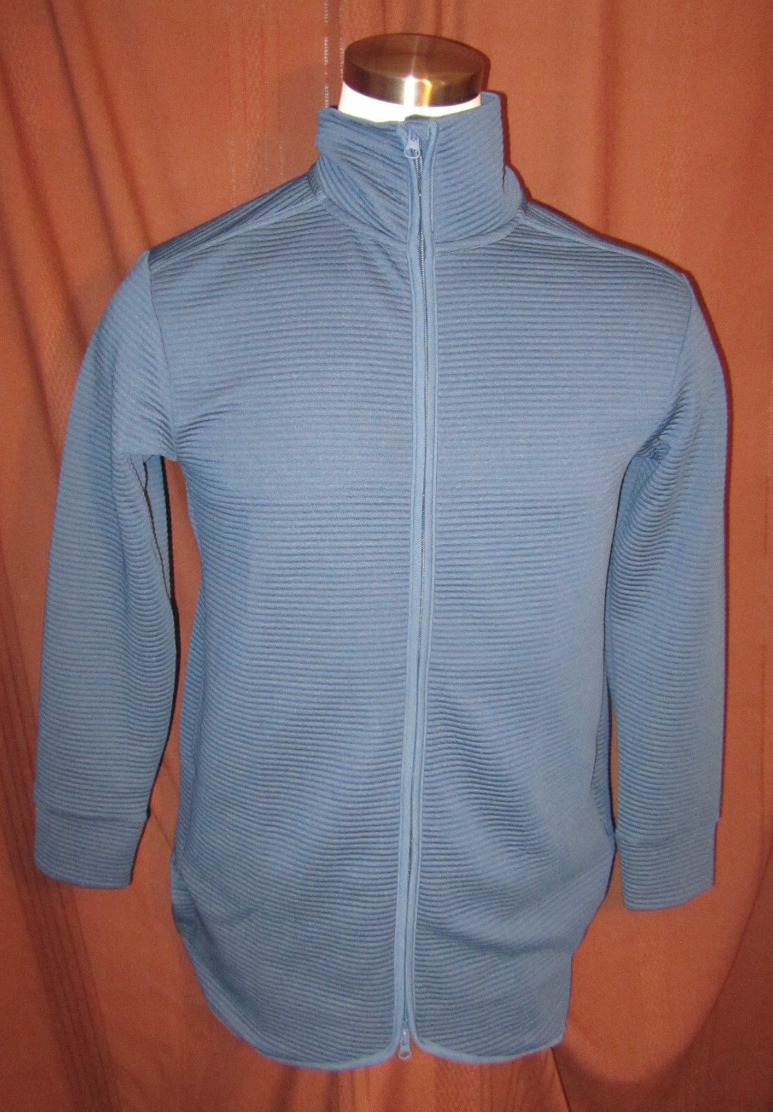 Foto 1 di 4