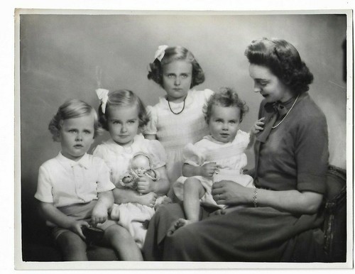  6 x 9 Original Marcus Adams Foto Mrs. Cosmo Russell & Kinder - Bild 1 von 2