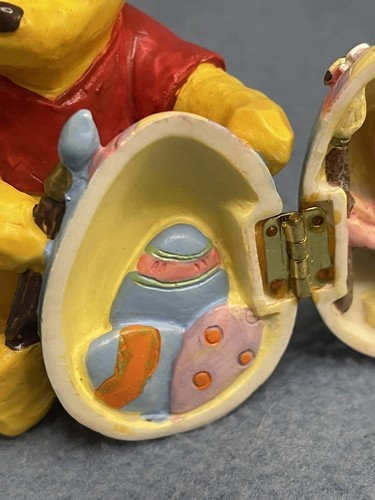 NEW Disney Midwest Classic Pooh Piglet Hinged Box Figure Easter Painting An Egg - Picture 6 of 22
