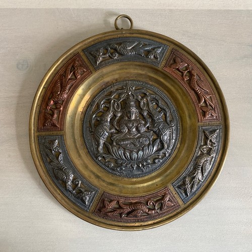 VINTAGE INDIAN BRASS WITH COPPER & SILVER RELIEF WALL PLATES GOD PLAQUE SET OF 3 - Picture 3 of 10