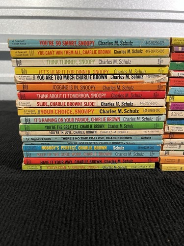 Lot of 36 Vintage Peanuts Snoopy Charlie Brown Paperback Books! 1950s-1970s - Picture 4 of 5