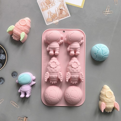 Cartoon Astronaut Rocket Shaped Silicone Mold Chocolate Dessert DIY Soap Tool - Picture 6 of 8