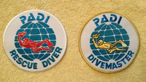 PADI RESCUE DIVER & DIVEMASTER SCUBA PATCHES - as pictured - 第 1/3 張圖片