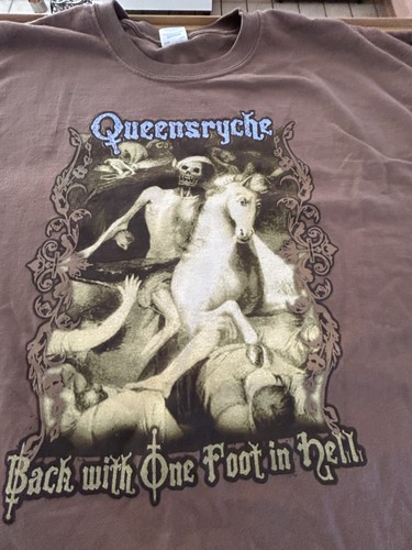 Queensryche 2005 Tour Shirt XXL Back With One Foot in Hell Brown Grafica T Metal - Foto 3 di 21