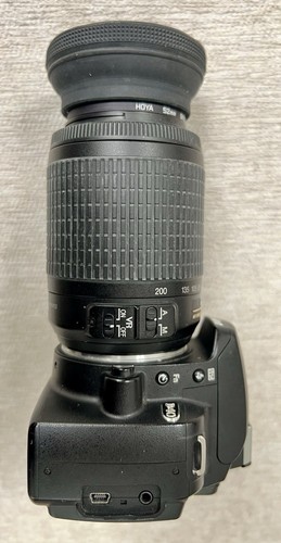 Nikon D40 Digital SLR Camera - Black VR 55 -200 mm Lens , battery & charger. - Picture 4 of 10