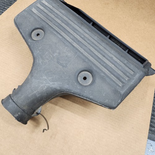 85-89 C4 Corvette Air Cleaner Filter Intake Housing Duct Cover 1 Clamp OEM Flaws - Picture 5 of 9