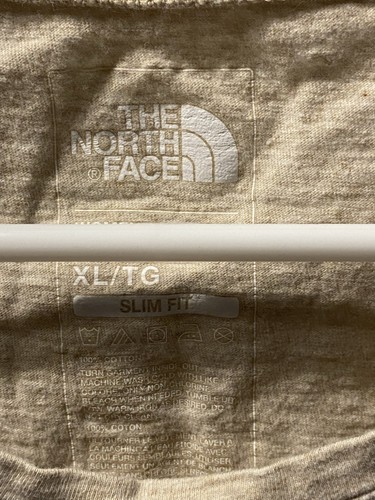 T-shirt The North Face slim fit taglia XL - Foto 2 di 3