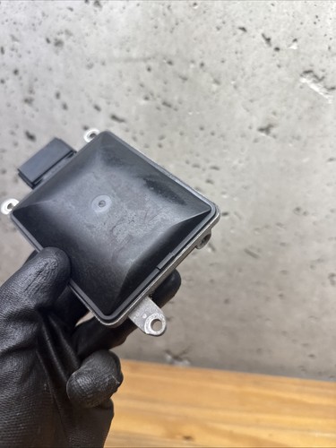 GENUINE UNIT ASSY-BSD (RH) 958213V200 95821-3V200 for Azera 15-16 blind sensor - Picture 10 of 11