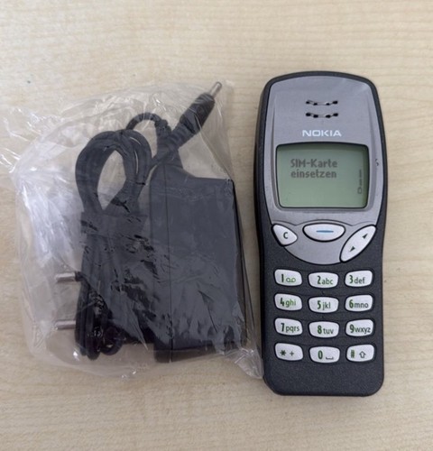Handy Nokia 3210 Grau , Accu Neu, Geprüft, Händler, Garantie, Top Zustand
