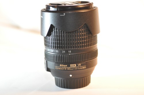 Nikon DX VR AF-S Nikkor 18-140mm G ED lens HB-32 for D90 D500 D3500 D5600 D7500 - Picture 11 of 11