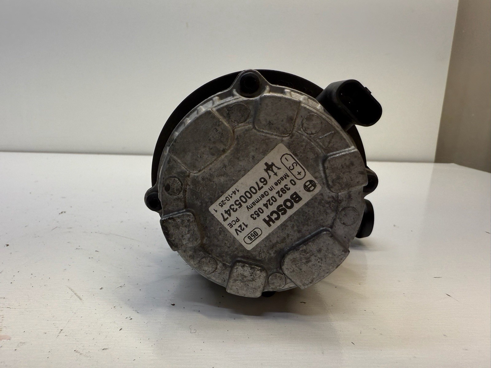 2014 - 2019 MASERATI GHIBLI S M157 COOLANT ENGINE WATER PUMP AUXILIARY 670005347