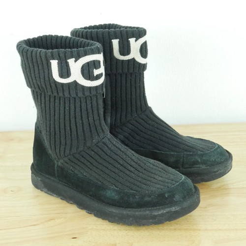 UGG Größe 8 Stiefel schwarz Pullover Strick gesticktes Logo zum Überziehen adrett bequem