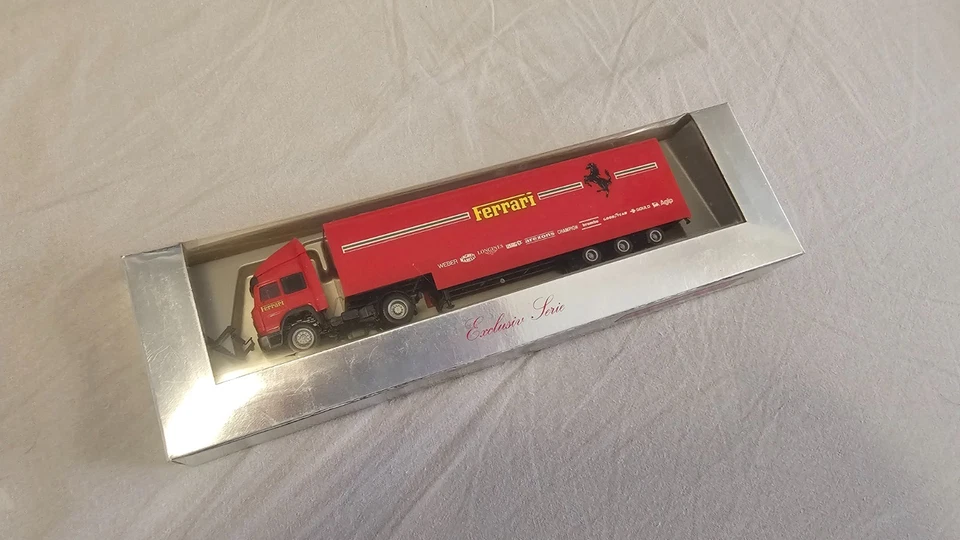 Modellino Camion IVECO TURBOSTAR FERRARI F1 1/87 HERPA - Immagine 3 di 3