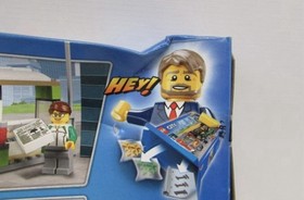 LEGO City 60154 Bus Station New!