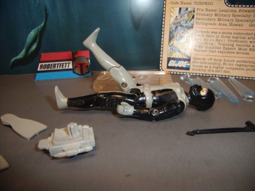 GI Joe Vintage 1983 TORPEDO (V1) Lot "G" w/FC & Acc, 100% COMPLETE +ACRYLIC 1:18 - Picture 18 of 20