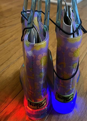 Western Chief girls Size 5 toddler summer burst light-up Rain Boots Lilac - Picture 3 of 3