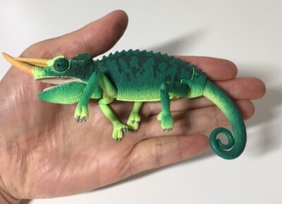 TAKARA TOMY ARTS YUJIN Japan Exclusive Chameleon Animal