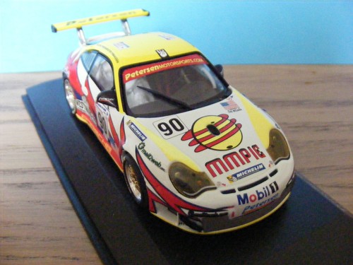 Porsche 911 GT3 RSR in white and sponsors decals Minichamps 1:43rd .scale - Picture 8 of 11