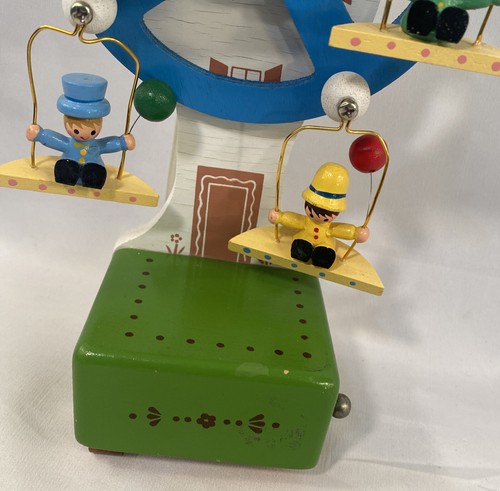 VINTAGE ENESCO 1981 WOODEN FERRIS WHEEL MUSIC BOX - PLAYS "PENNIES FROM HEAVEN - Picture 4 of 12