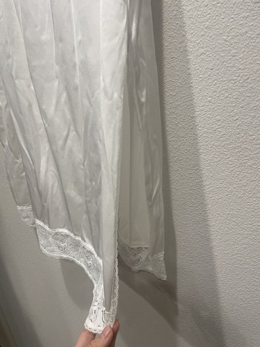Vanity Fair White Half Slip Lace Trim Nylon Size M 28” Style 11-125 Side Slits - Picture 5 of 11