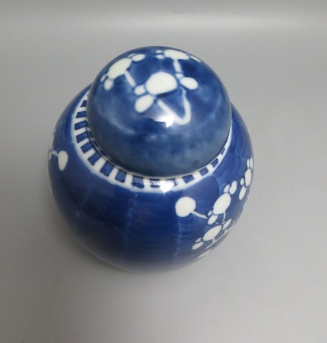 Tarro de jengibre Prunus azul y blanco chino vintage/antiguo con tapa 11 cm 4 1/2" - Imagen 5 de 9