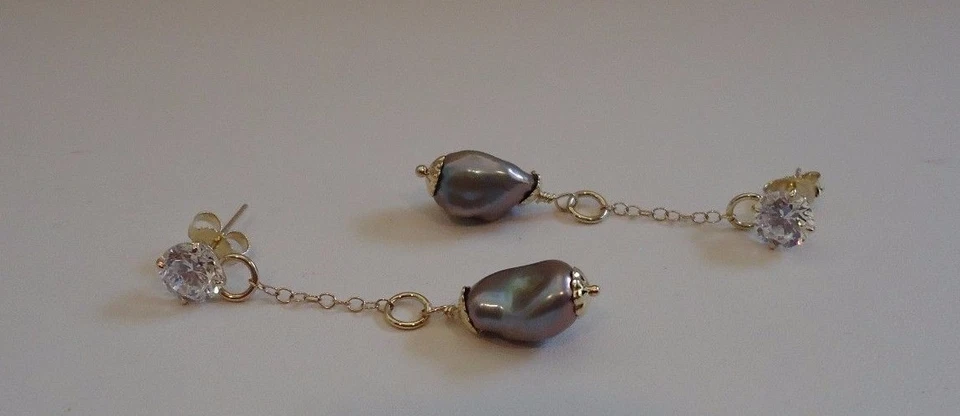 PENDIENTES COLGANTES/GOTAS DE ORO AMARILLO DE 14K DIAMANTES CREADOS EN LABORATORIO Y PERLAS NEGRAS Foto 2 de 4