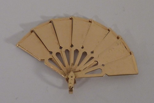 19.2K Portuguese Yellow Gold & Enamel Hand Fan Pendant "Articulated" - Picture 4 of 4