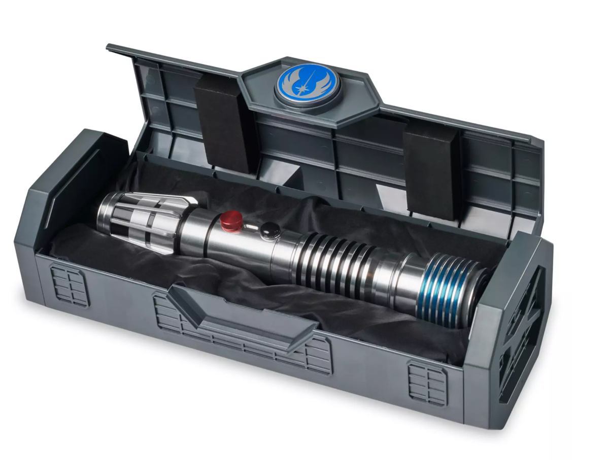 New Disney Star Wars Galaxys Edge Plo Koon Legacy Lightsaber