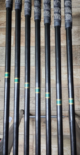 Pro Tour G Oversize Design Iron Set 4-PW RH Aldila C-LW Graphite (7 Clubs) - Picture 5 of 20